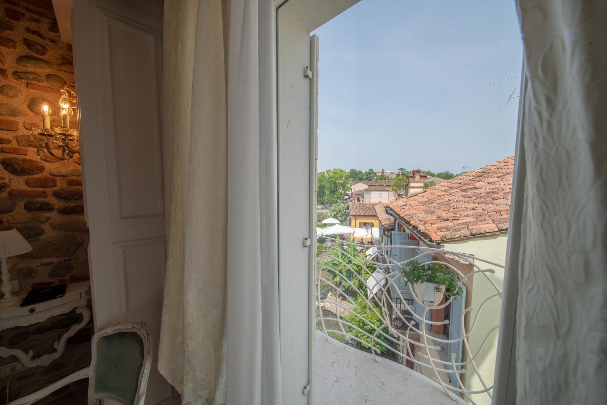 Regia Rosetta - Royal Rooms Borghetto Valeggio sul Mincio Esterno foto