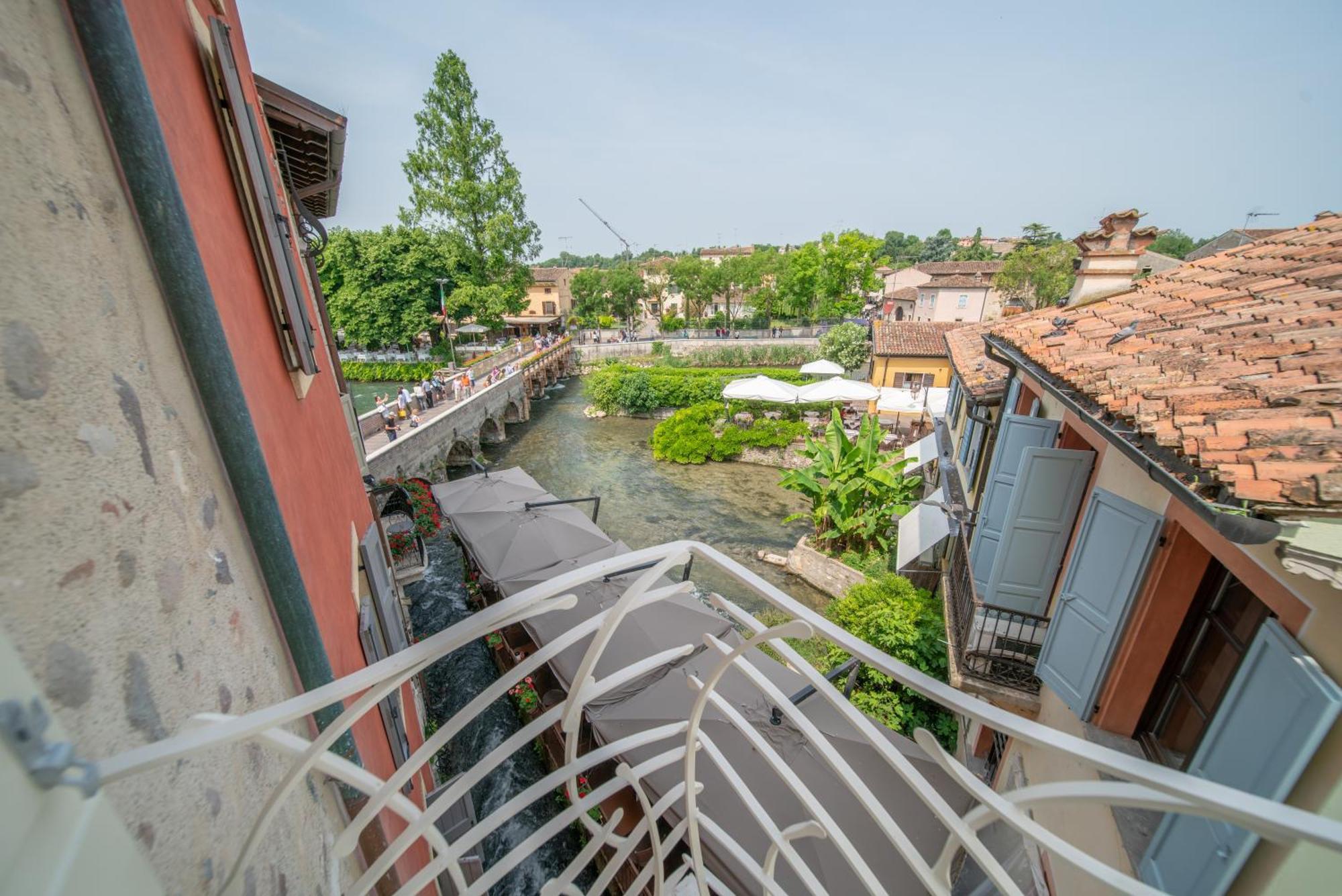 Regia Rosetta - Royal Rooms Borghetto Valeggio sul Mincio Esterno foto